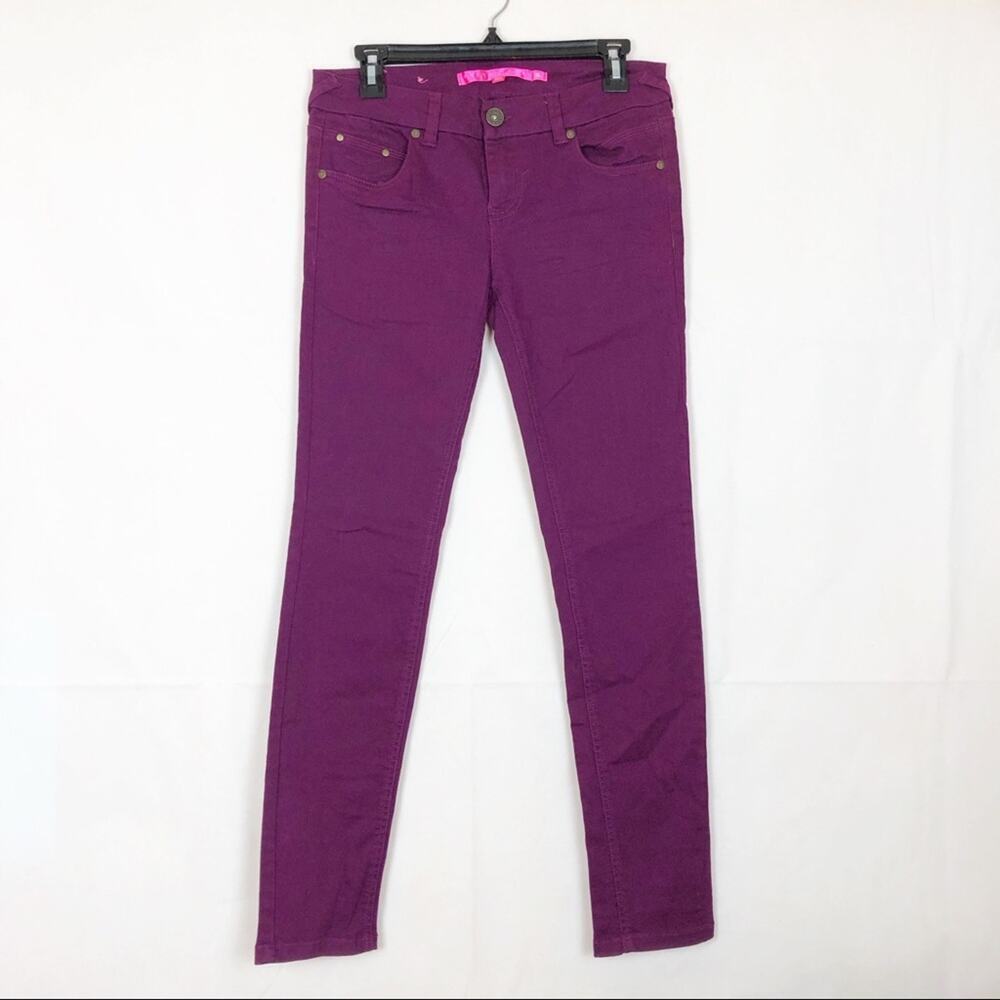 NWOT Tinseltown Low Rise Jeans